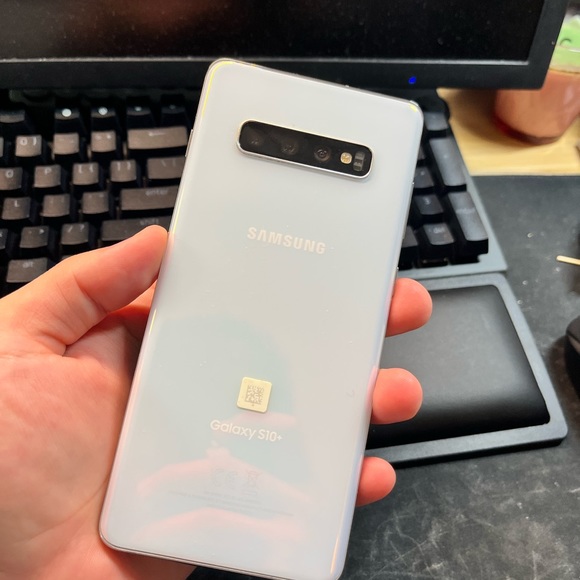 Samsung s10+ - Picture 6 of 6